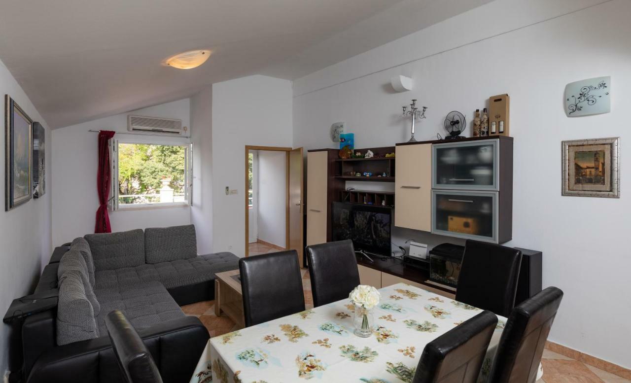 Apartment L&L ดูบรอฟนิก ภายนอก รูปภาพ